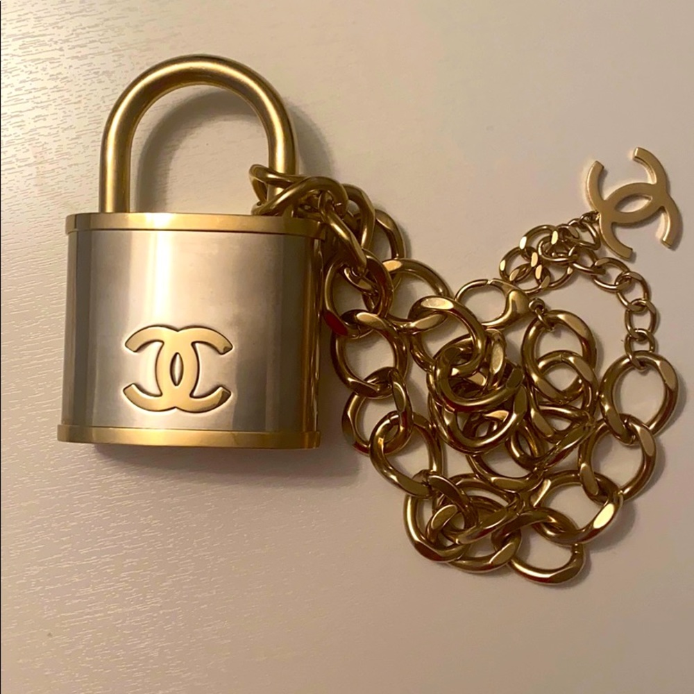 Chanel Vintage lock necklace
